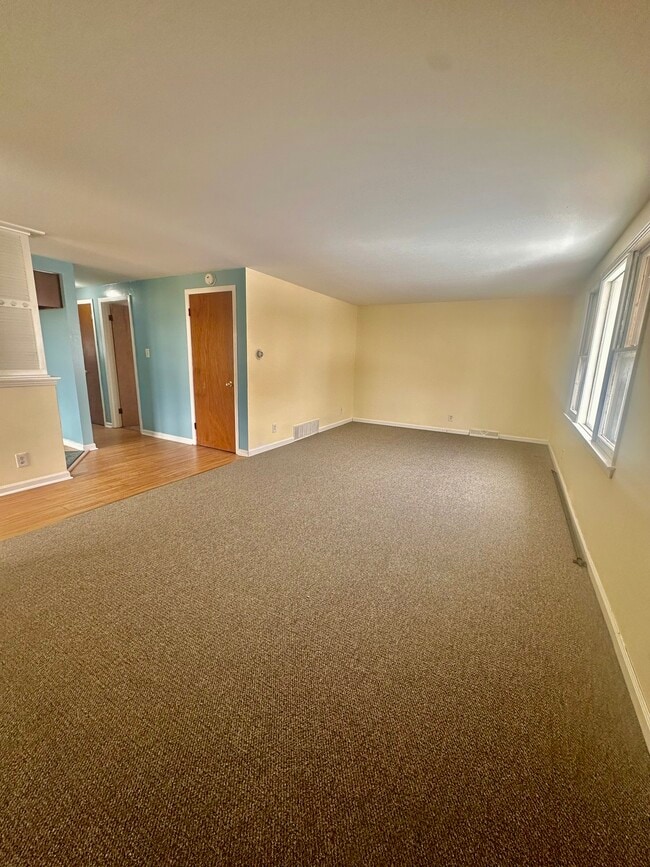 Building Photo - 48 S Bellevue Ave