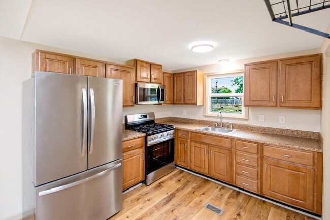 Building Photo - 169 Wilmar Ave