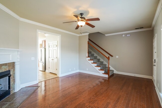 Foto del edificio - 1521 Barnsley Dr