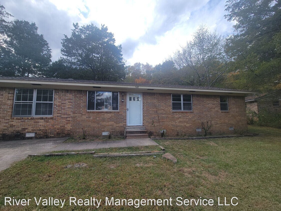 3 br, 2 bath House 508 Spruce Street House Rental in Heber Springs, AR