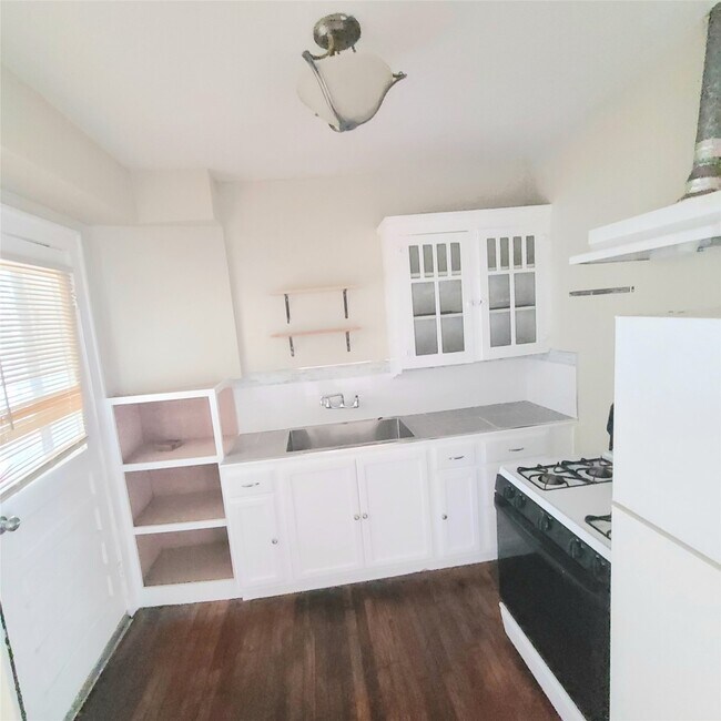 Foto del edificio - 4414 Woodside St