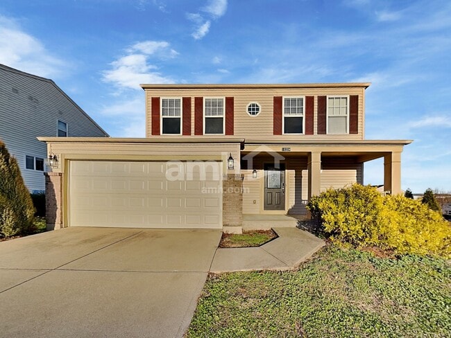 Building Photo - 10204 Meadow Glen Dr