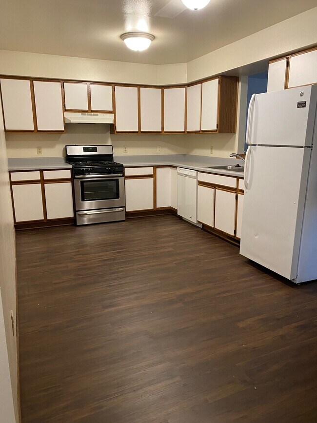 kitchen - 5003 26th Ave