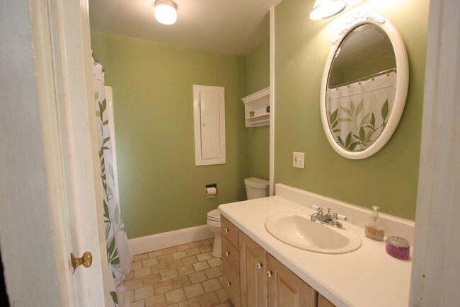 Foto del edificio - 1425 Pleasant St