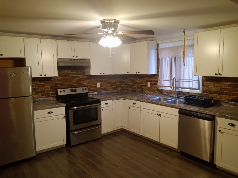 Photo - 39 Grove St (Plainfield, CT)