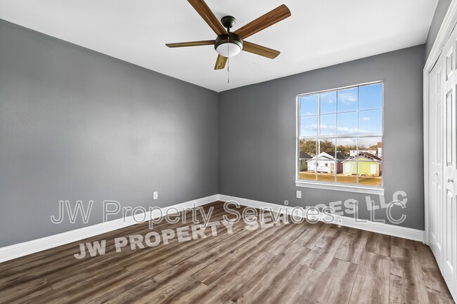 Foto del edificio - 2632 Annette St