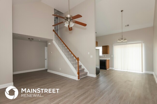 Foto del edificio - 2701 Amber Crest Dr