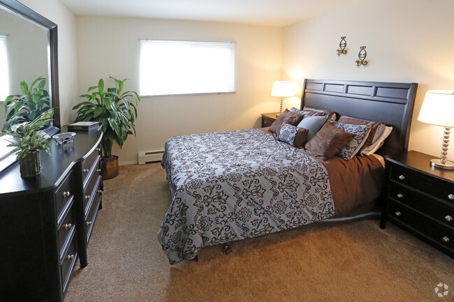 1HAB,1BA, 525 ft² - White Birch - The Birches Apartments