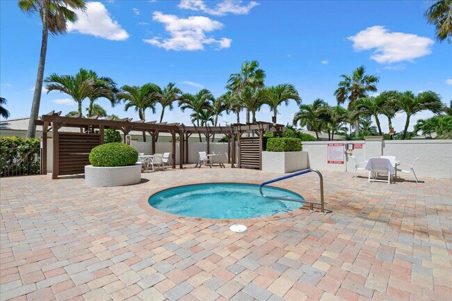 Building Photo - 3150-3A1a Florida A1A