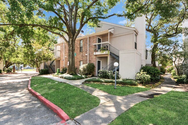 Building Photo - 7950 N Stadium Dr