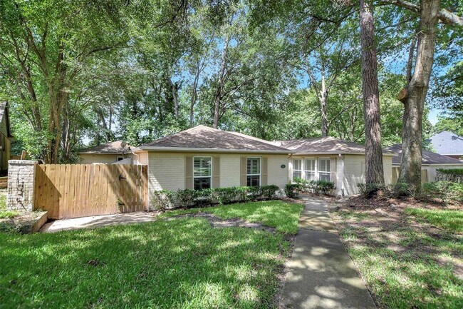 Foto del edificio - 75 Wood Hollow Dr