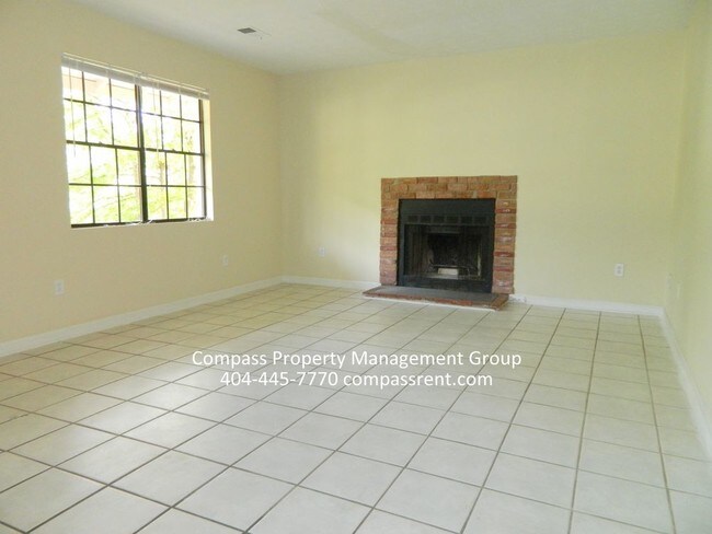 Building Photo - Attractive Riverdale Home in Great Location