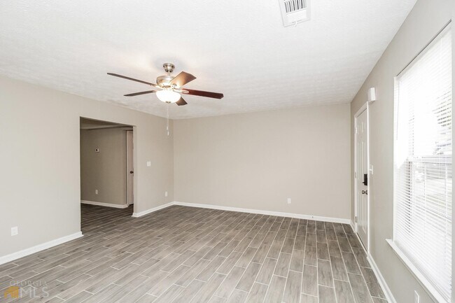 Foto del edificio - 3552 Boulder Cir