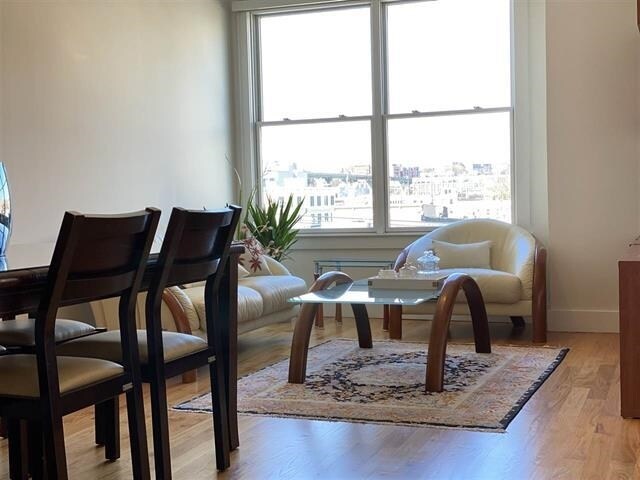 Foto del edificio - 349 3rd St