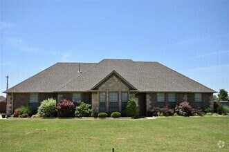 Building Photo - 405 Obsidian Rd
