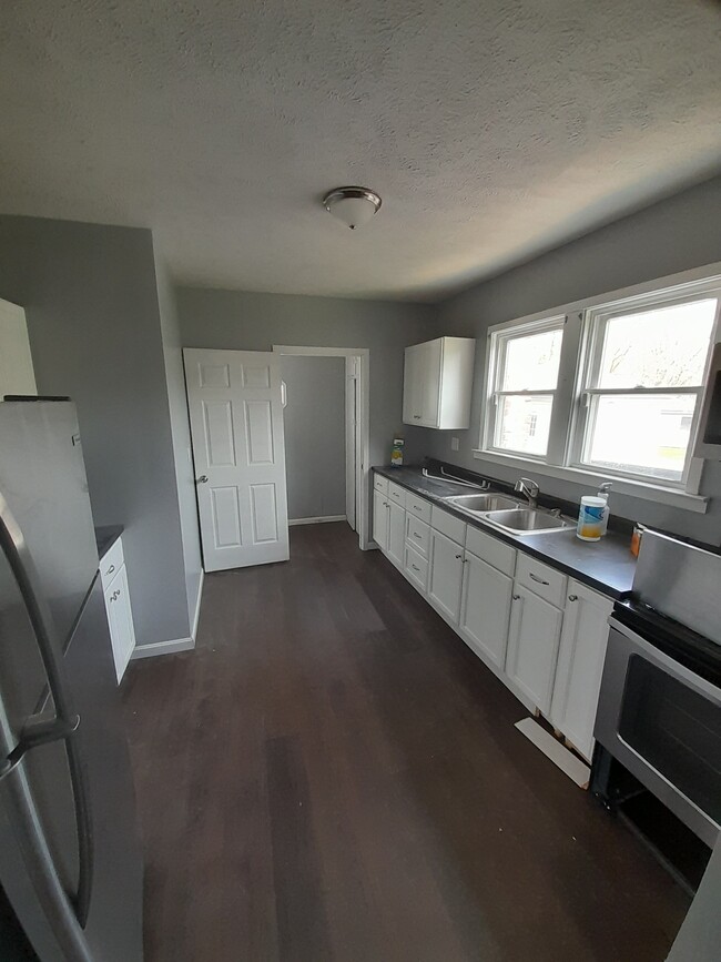 Foto del edificio - 213 Maplewood St