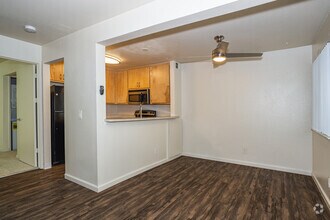 1BR, 1BA - 640SF - The Reva