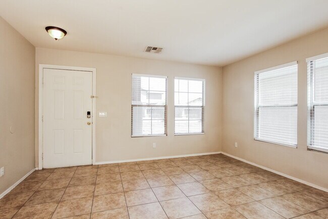 Foto del edificio - 3117 W T Ryan Ln