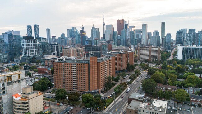 Building Photo - 244 Queen St E