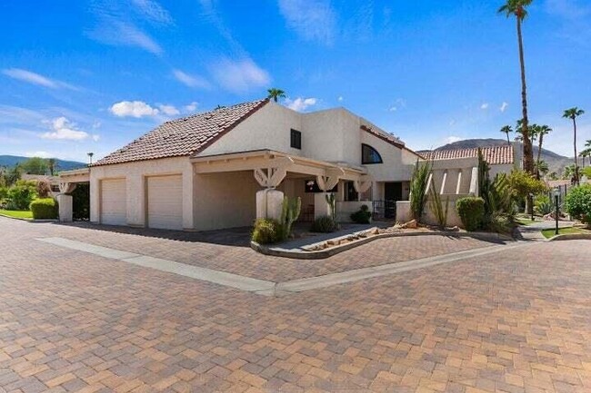 Foto del edificio - 73318 Shadow Mountain Dr