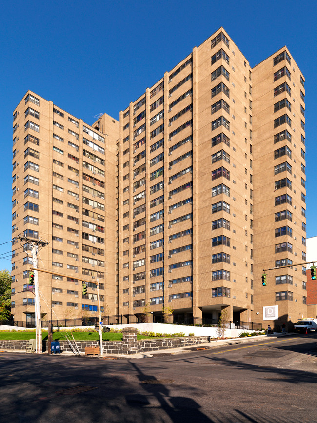 Building Photo - Dorado Apartments