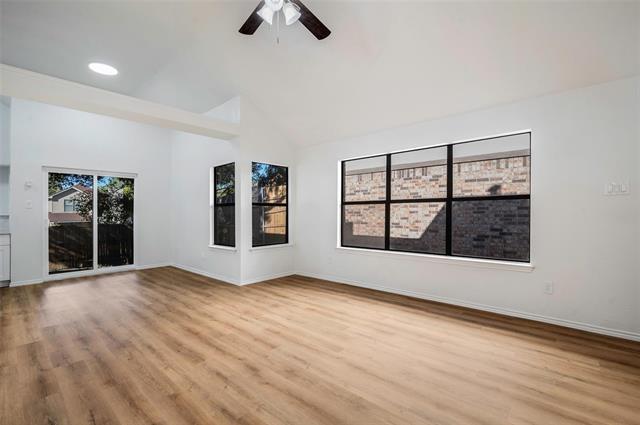 Foto del edificio - 918 S Old Orchard Ln