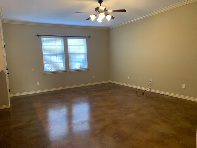 Building Photo - 3330 Cullen Trail