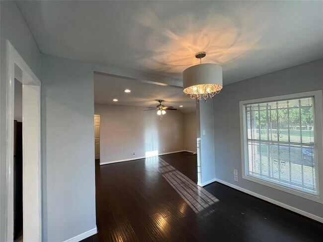 Foto del edificio - 1005 E 39th St