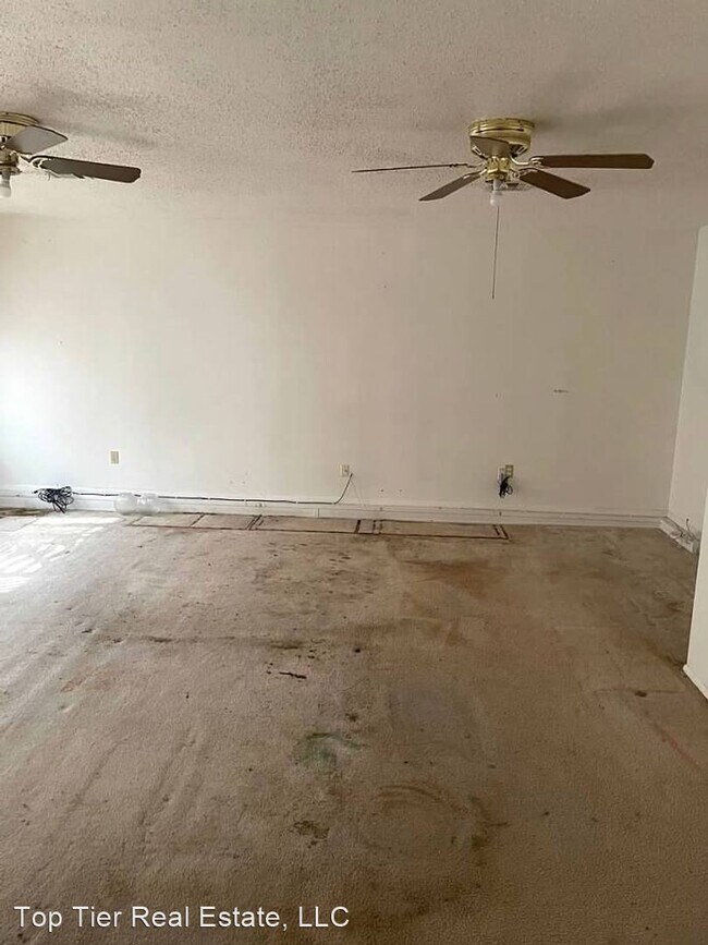 Foto del edificio - 3 br, 1.5 bath House - 407 NW 75th St