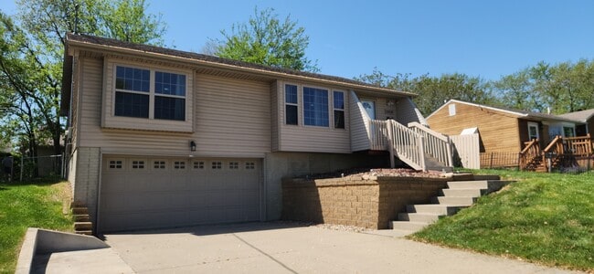 Building Photo - 5804 Snyder Ave