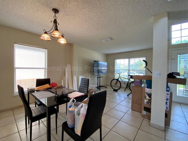 Foto del edificio - 4417 Waterside Pointe Cir
