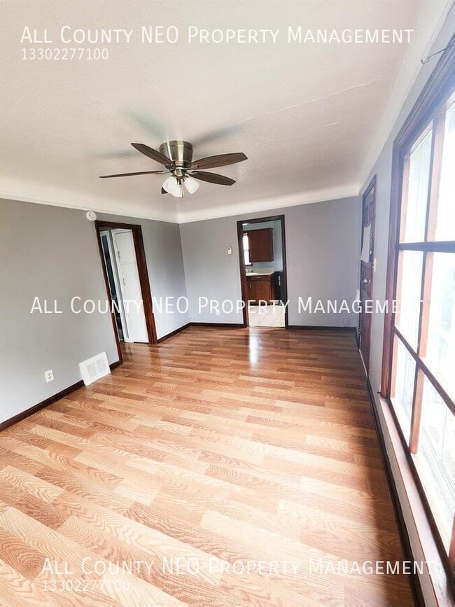 Building Photo - 16409 Cloverside Ave