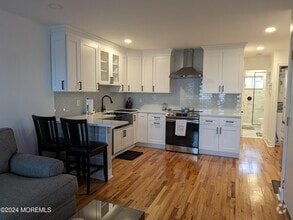 Building Photo - 407 Ocean Ave