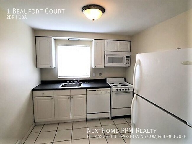 Building Photo - Brookline 2 Bedroom with Garage, AC & Dish...