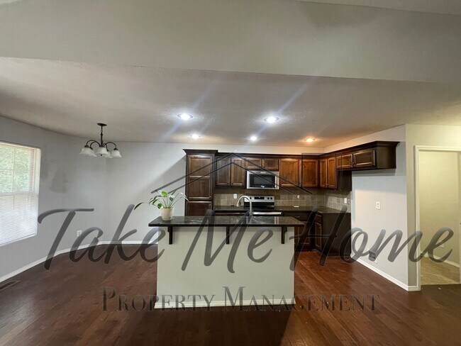Foto del edificio - 5650 W Sugar Pine Dr