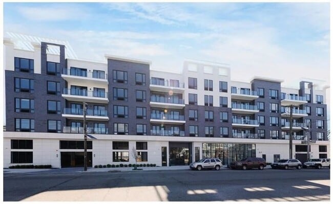 Building Photo - 672 Avenue E