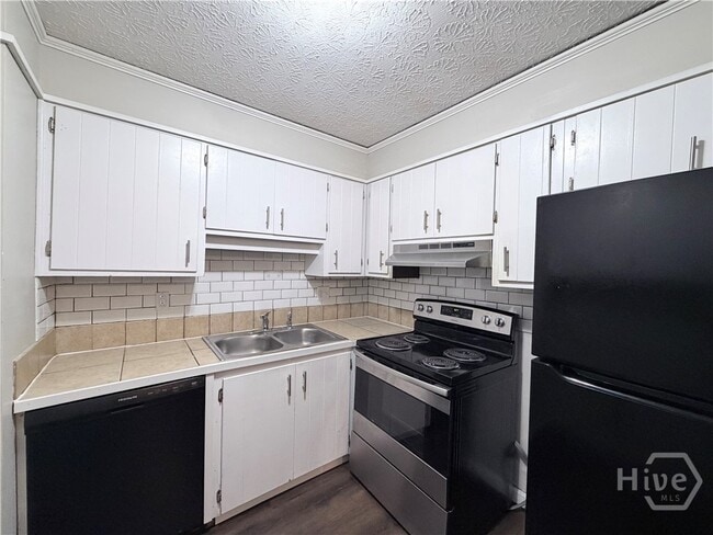 Foto del edificio - 177 Firewood St