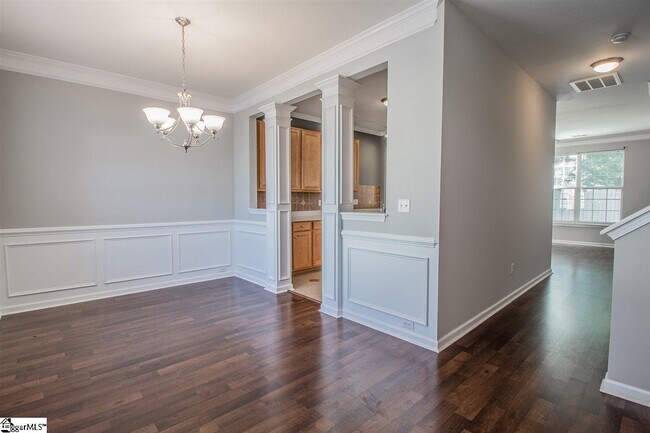 Building Photo - 116 Bumble Cir
