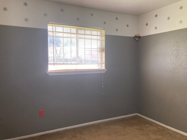 Foto del edificio - 7750 Water Park Ln