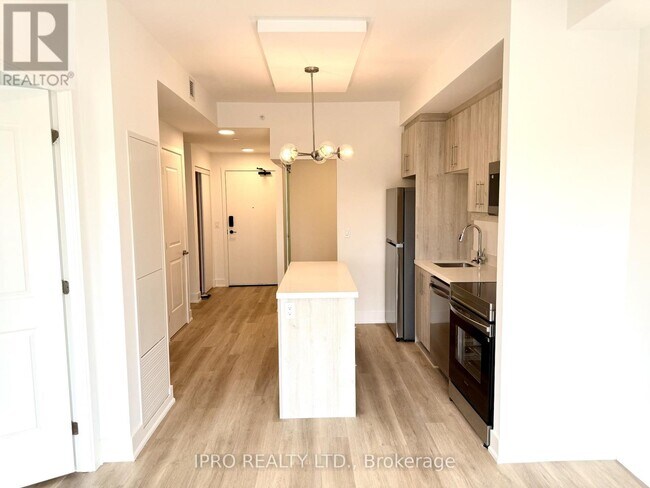 Photo du bâtiment - 575-575 Conklin Rd