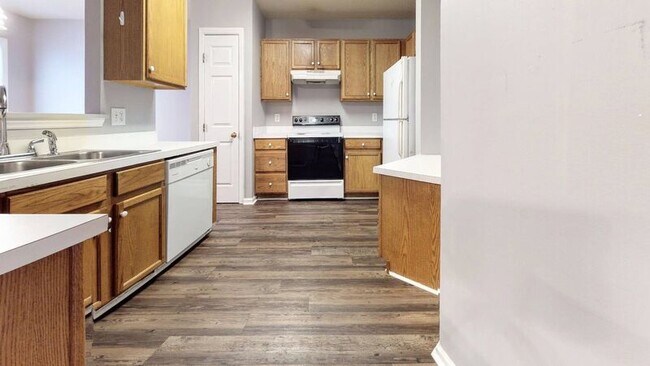 Building Photo - 2201 Mountain Mist Ct