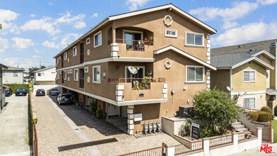 Building Photo - 1559 W 207th St