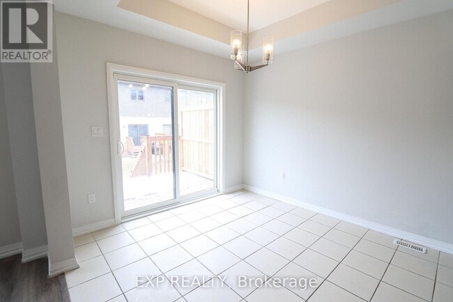 Building Photo - 4552 Portage Rd