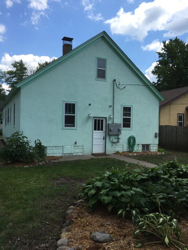 Foto del edificio - 3036 37th Ave S