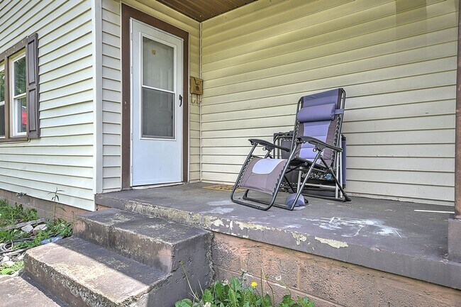 Building Photo - Charming 2BR House in Kingsport