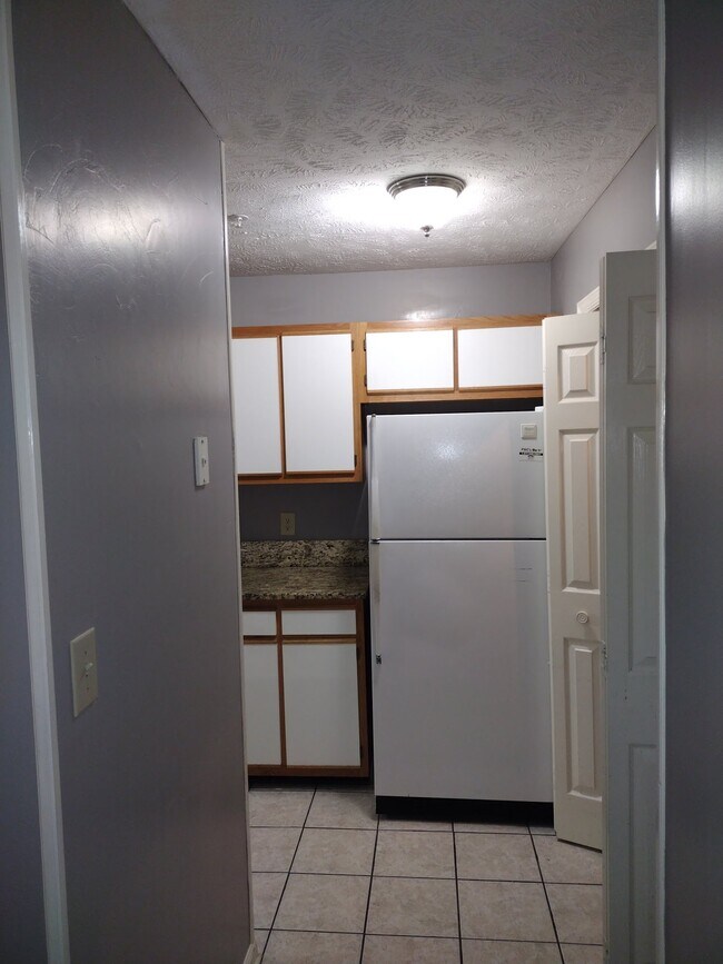 Foto del edificio - 357-310 Waterdown Dr