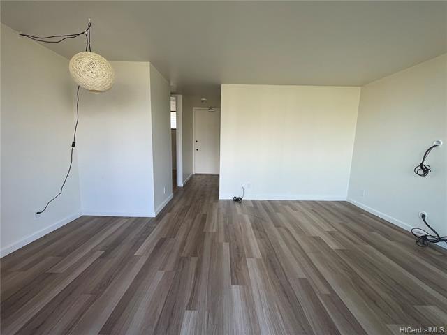 Building Photo - 2121 Ala Wai Blvd