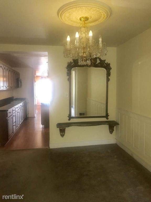 Primary Photo - 5 br, 3.5 bath Townhome - 1906 Eastern Ave