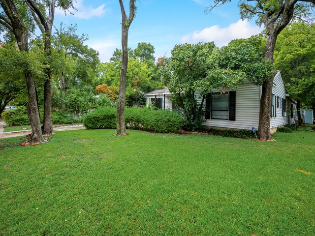 Primary Photo - 1440 Moran Drive