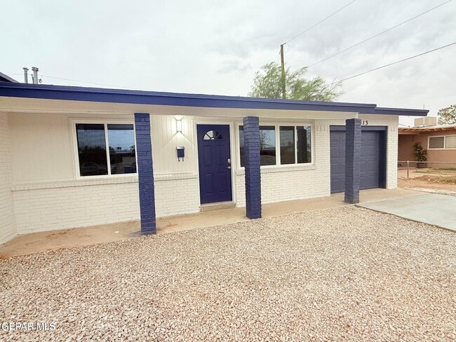 Foto del edificio - 513 Gilmore Way